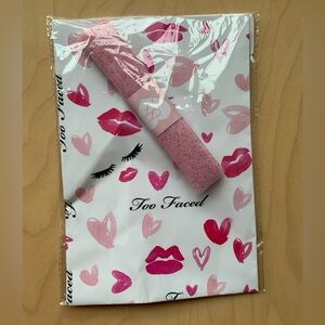 NWT Too Faced Pink Lips Wrapping Paper Set